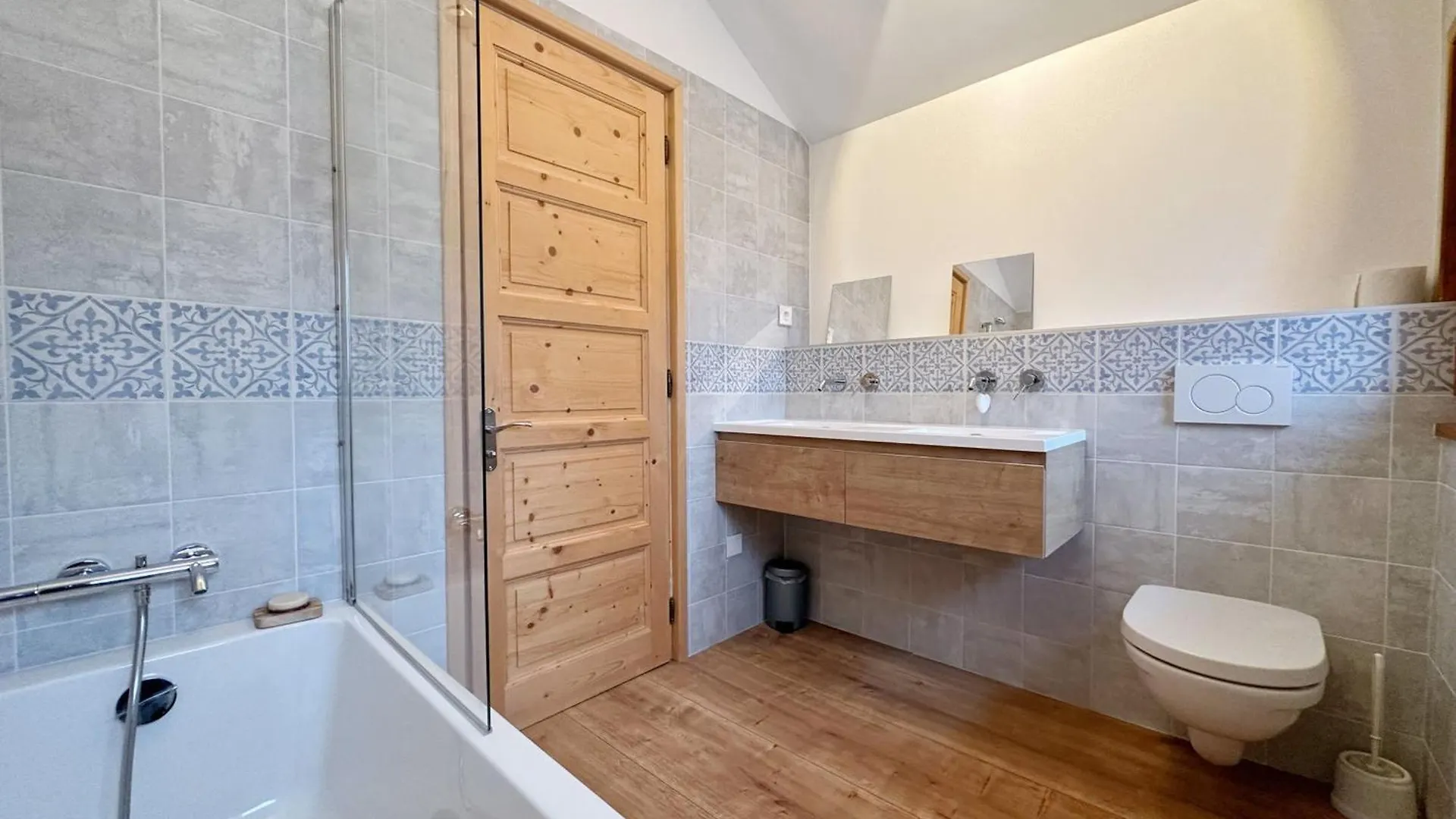 Appartement Calme Pres Du Lac Avec Jardin, Balcon, Parking Et Wifi - Fr-1-624-150 Samoens