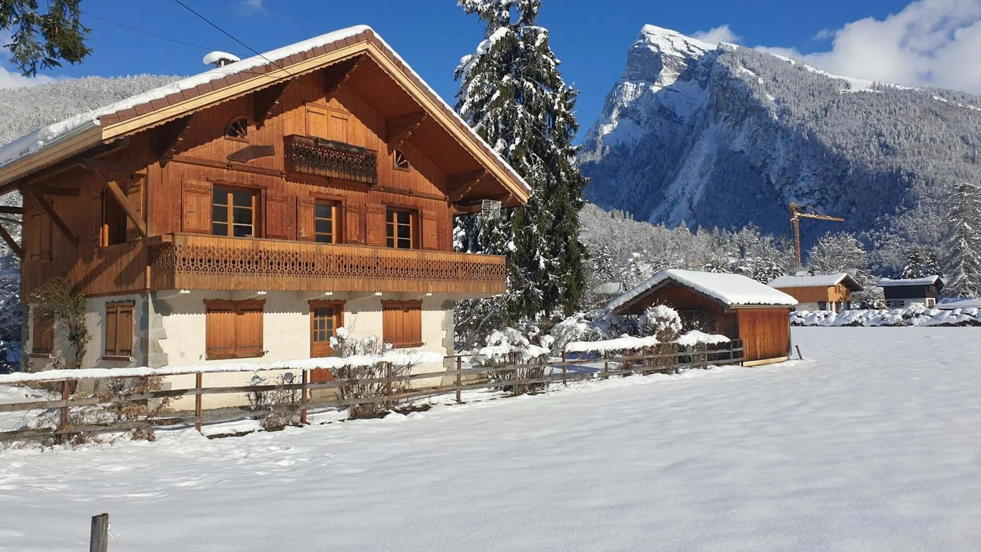 Appartement Calme Pres Du Lac Avec Jardin, Balcon, Parking Et Wifi - Fr-1-624-150 Samoens