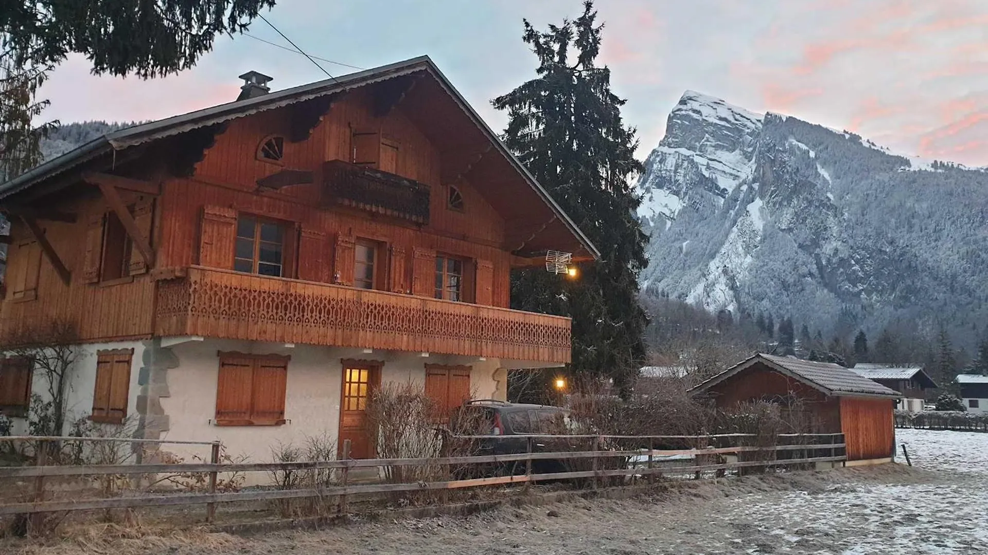Apartment Appartement Calme Pres Du Lac Avec Jardin, Balcon, Parking Et Wifi - Fr-1-624-150 Samoens